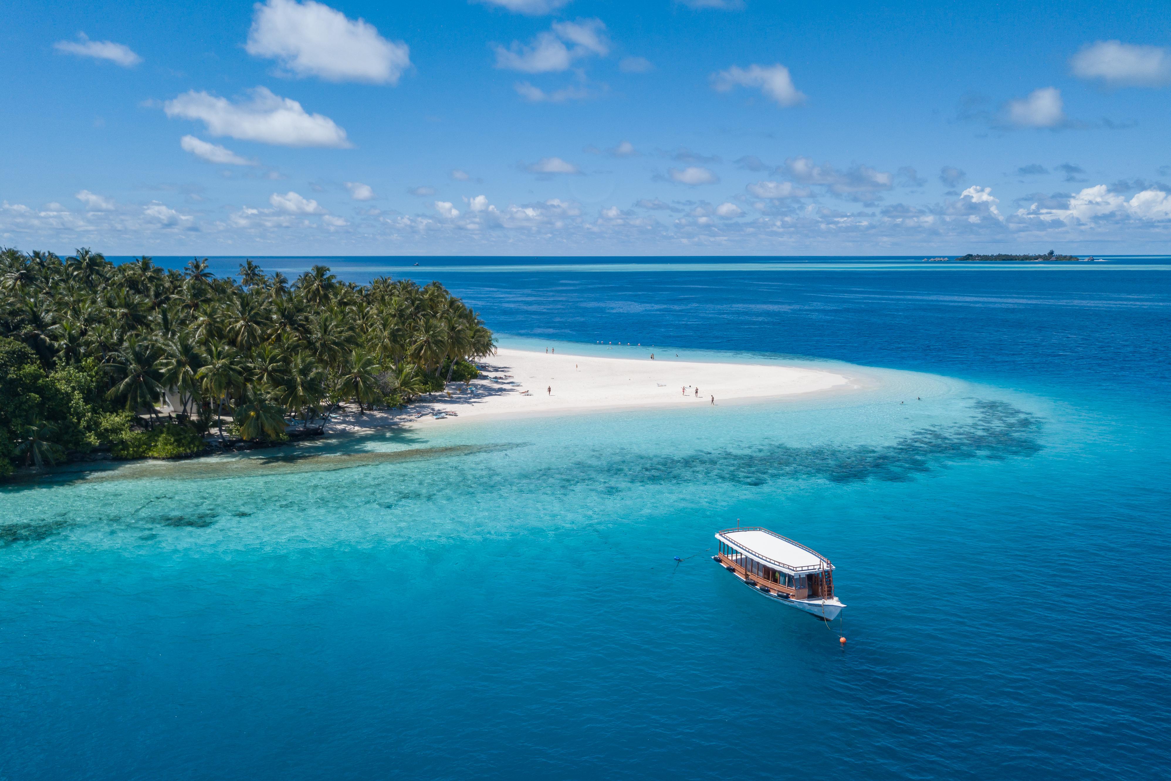 Fihalhohi Maldives 4*
