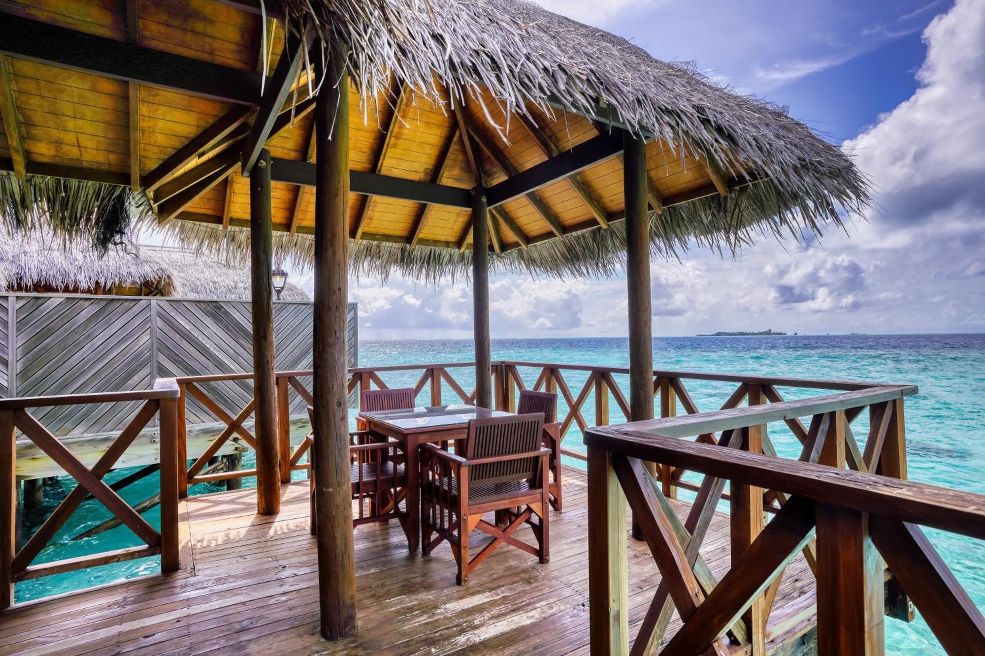 Курортный комплекс Fihalhohi Maldives Гурайдо