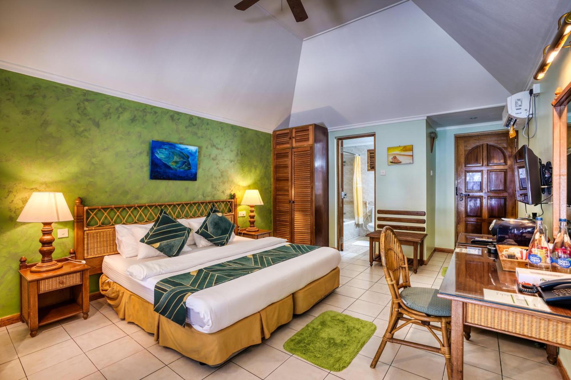 Fihalhohi Maldives 4*